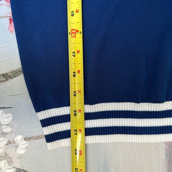 Blue & White V-Neck Knit Sweater Vest NWT - Picture 6 of 10